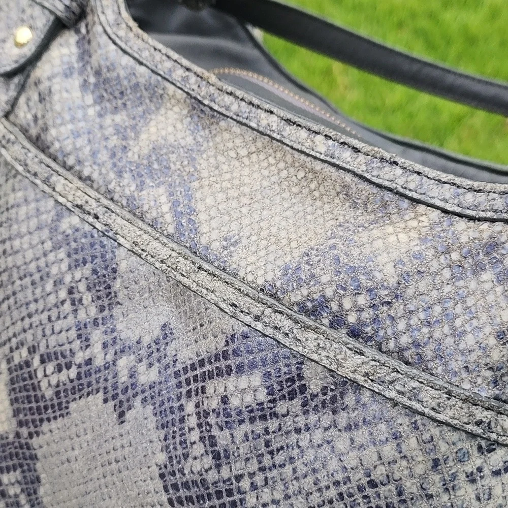 Coach Light Grey/Beige Python Embossed Leather Shoulder Tote Bag - Picture 11 of 15